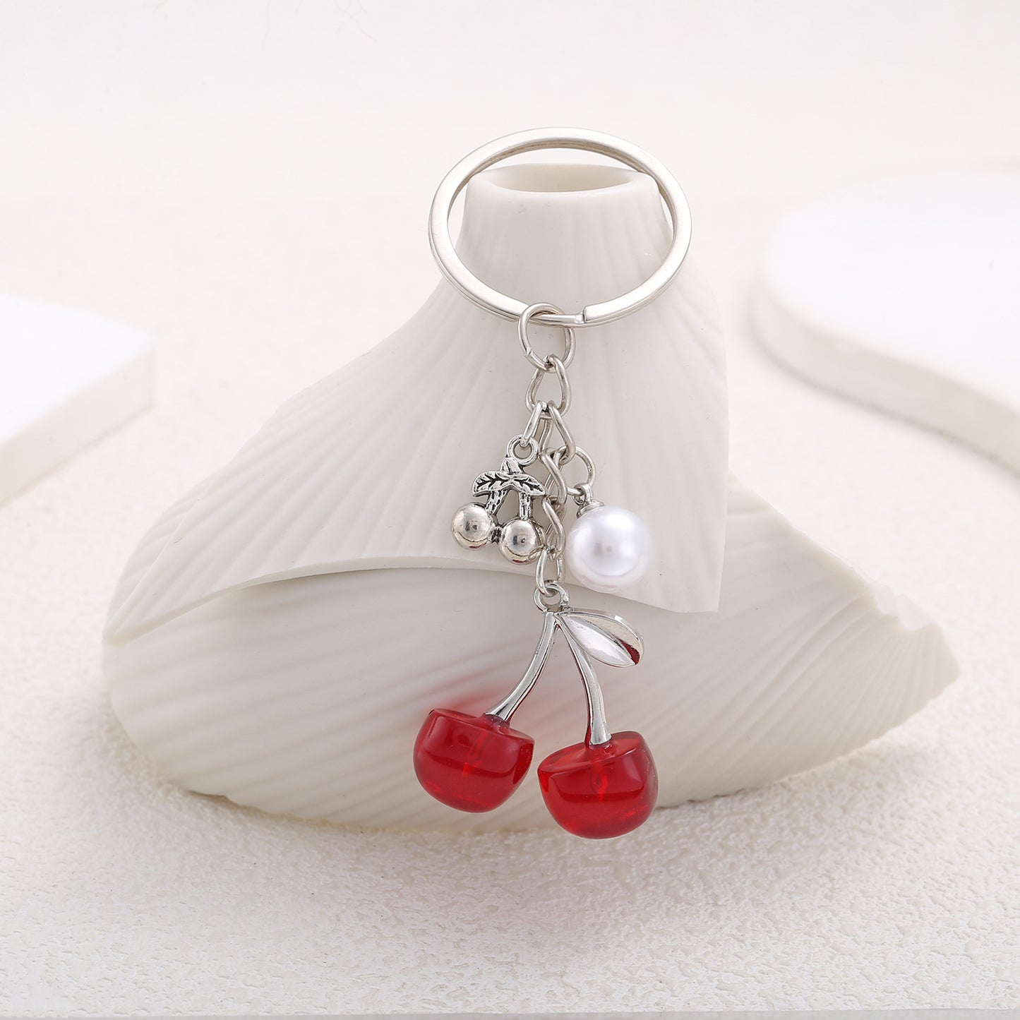 Small transparent cherry pearl keychain cute girl bag crossbody bag small hanging Trinket